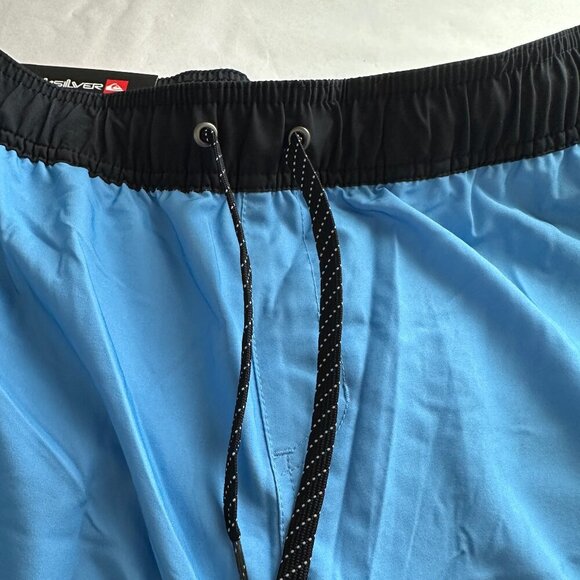New Quiksilver Men's Volley Swim Shorts Size XL Blue UV Protection Quick Dry - Picture 7 of 13